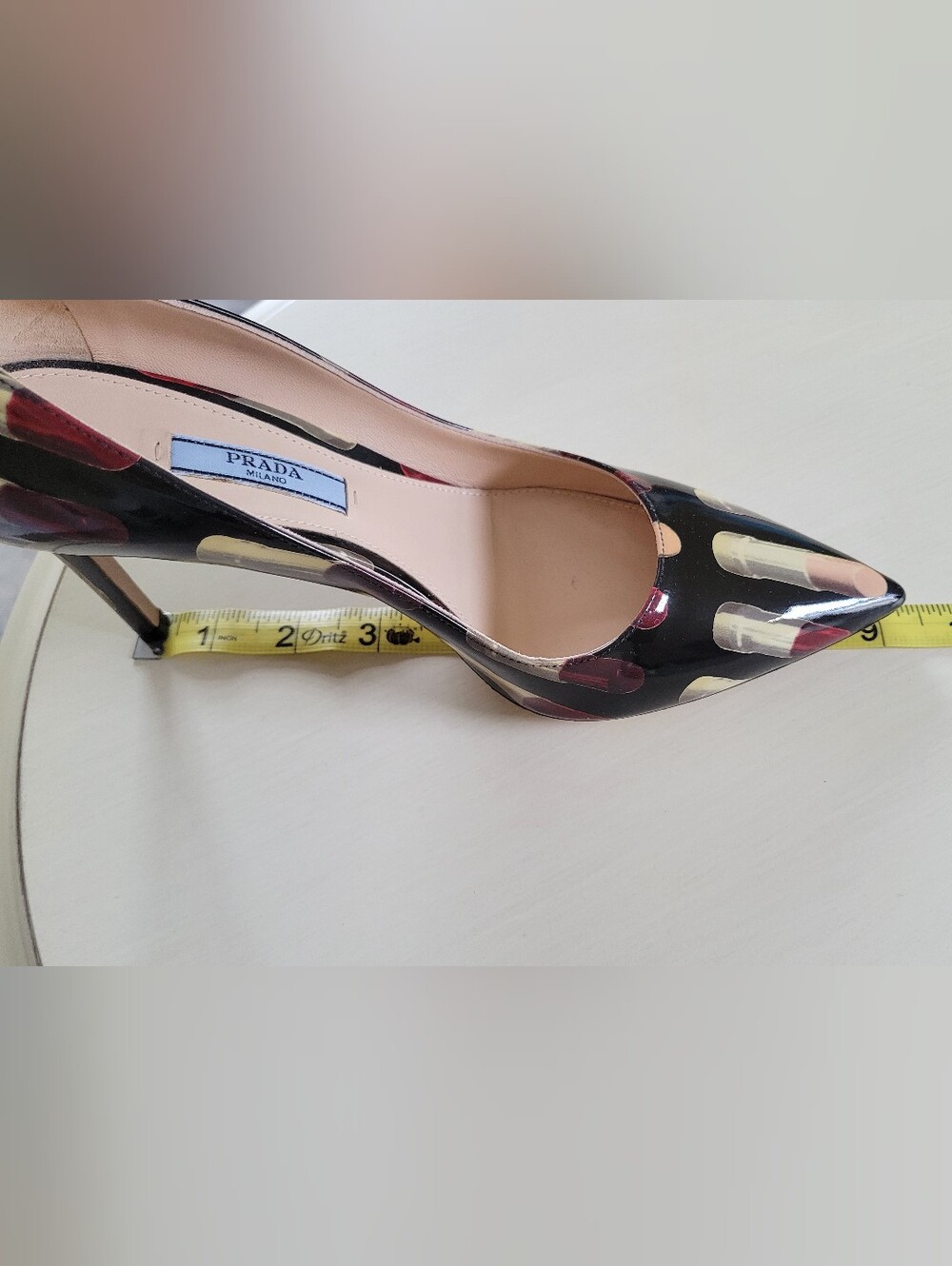 Prada - RARE! Vintage Black Patent Leather Lipstick Print Pumps Heels Size 37 - Picture 10 of 11